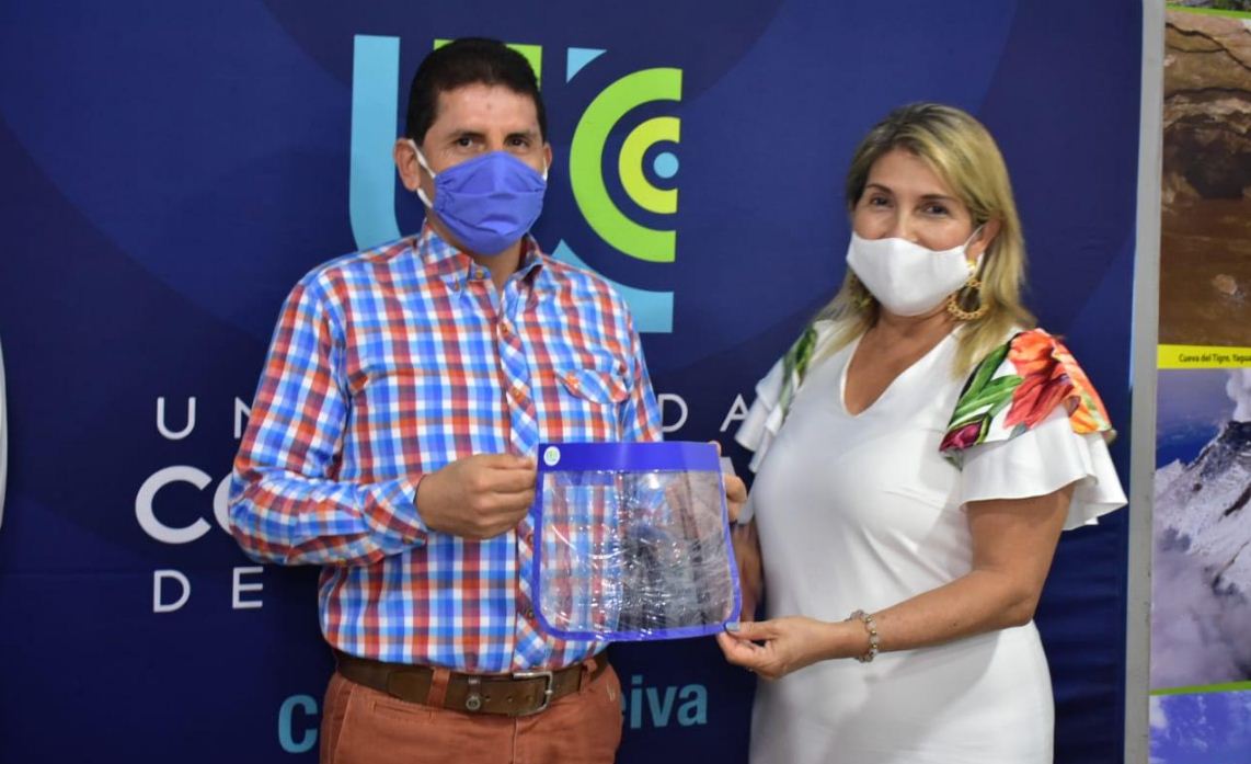 Jorge Humberto González; gerente del Hospital San Vicente de Paul de Garzón y directora de la UCC-Neiva, Olga Patricia Sánchez.
